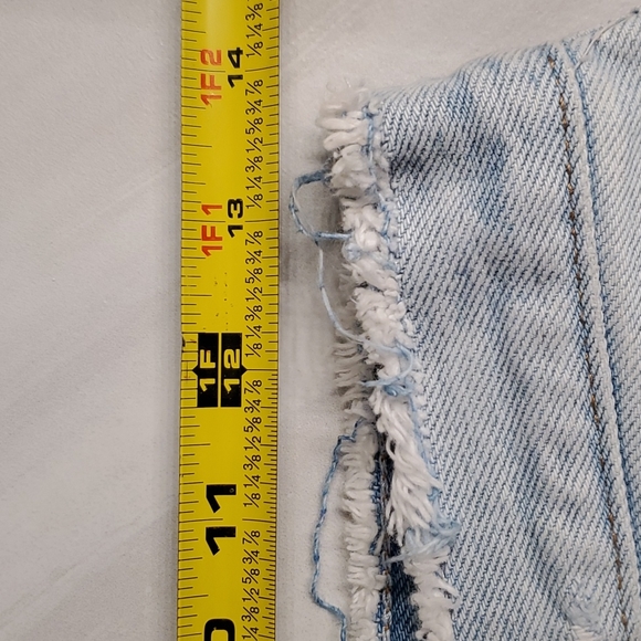 A&F Jean Shorts Annie High Rise Sz 26/2 - Picture 5 of 9